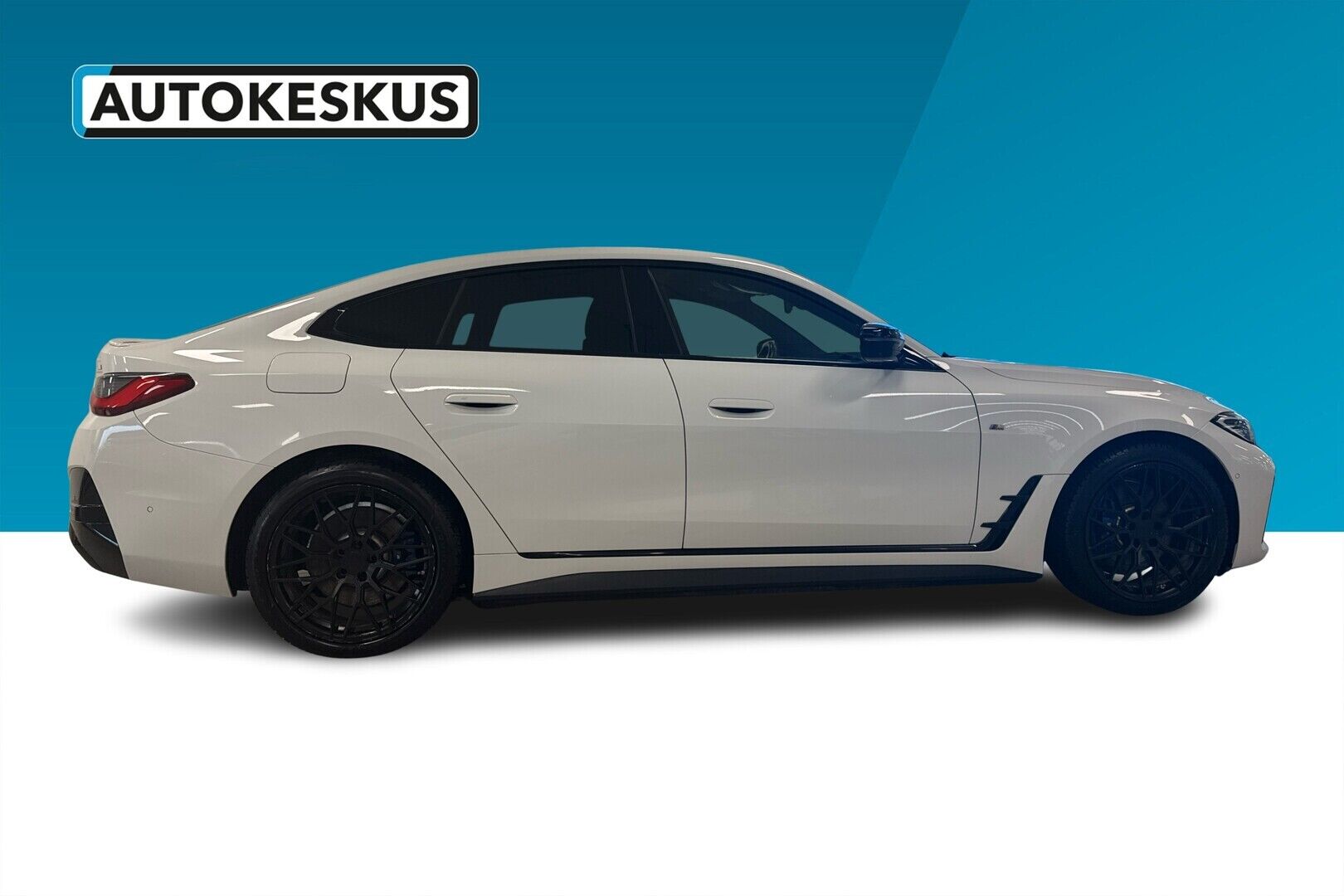 BMW i4 iso kuva 5