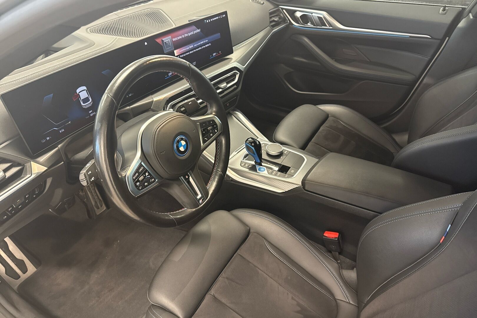 BMW i4 iso kuva 6
