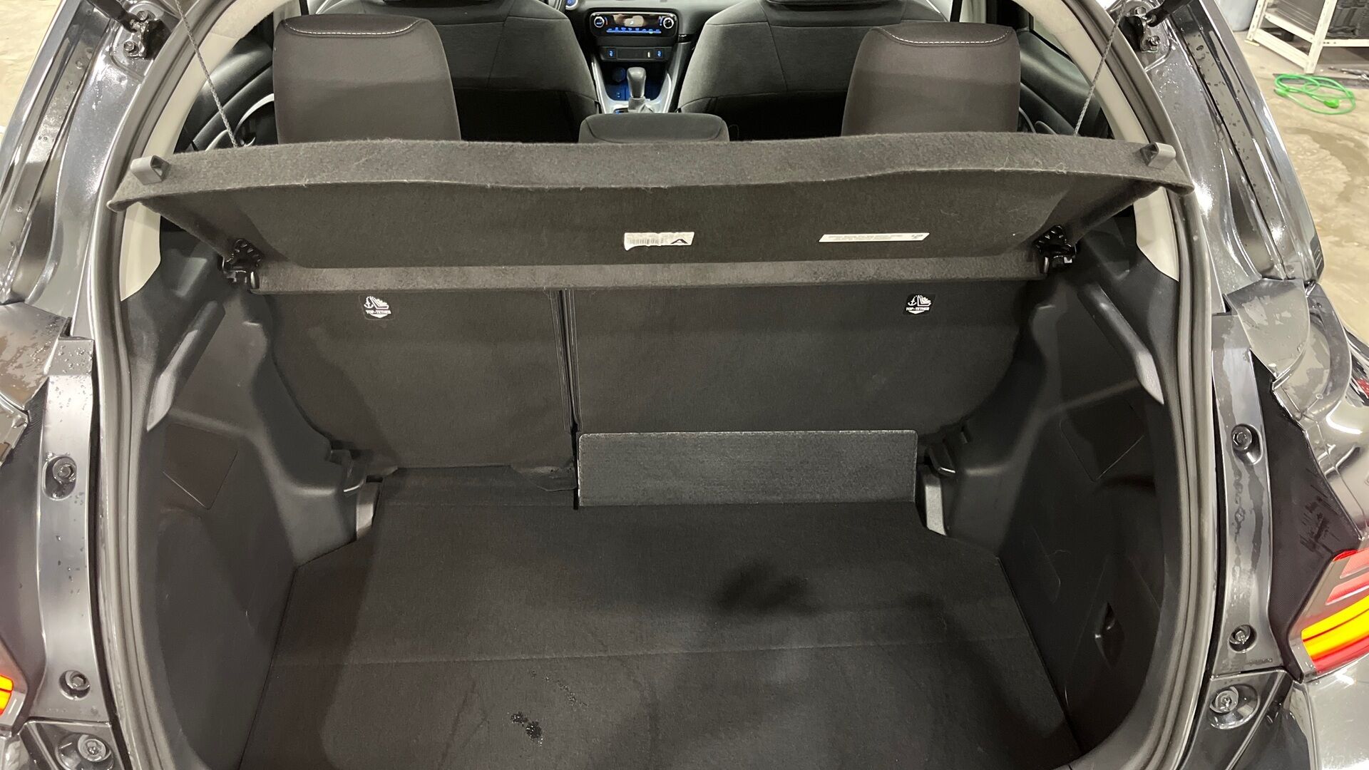 Toyota Yaris iso kuva 14