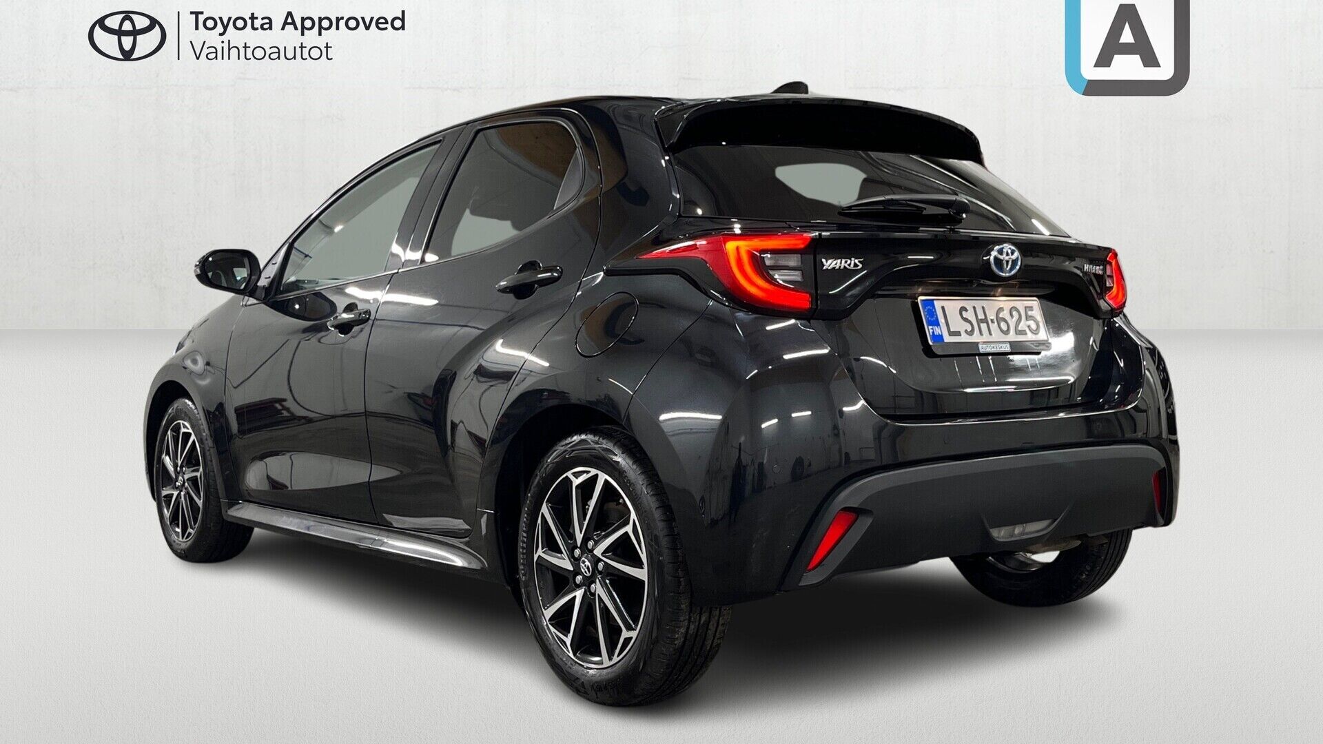 Toyota Yaris iso kuva 2