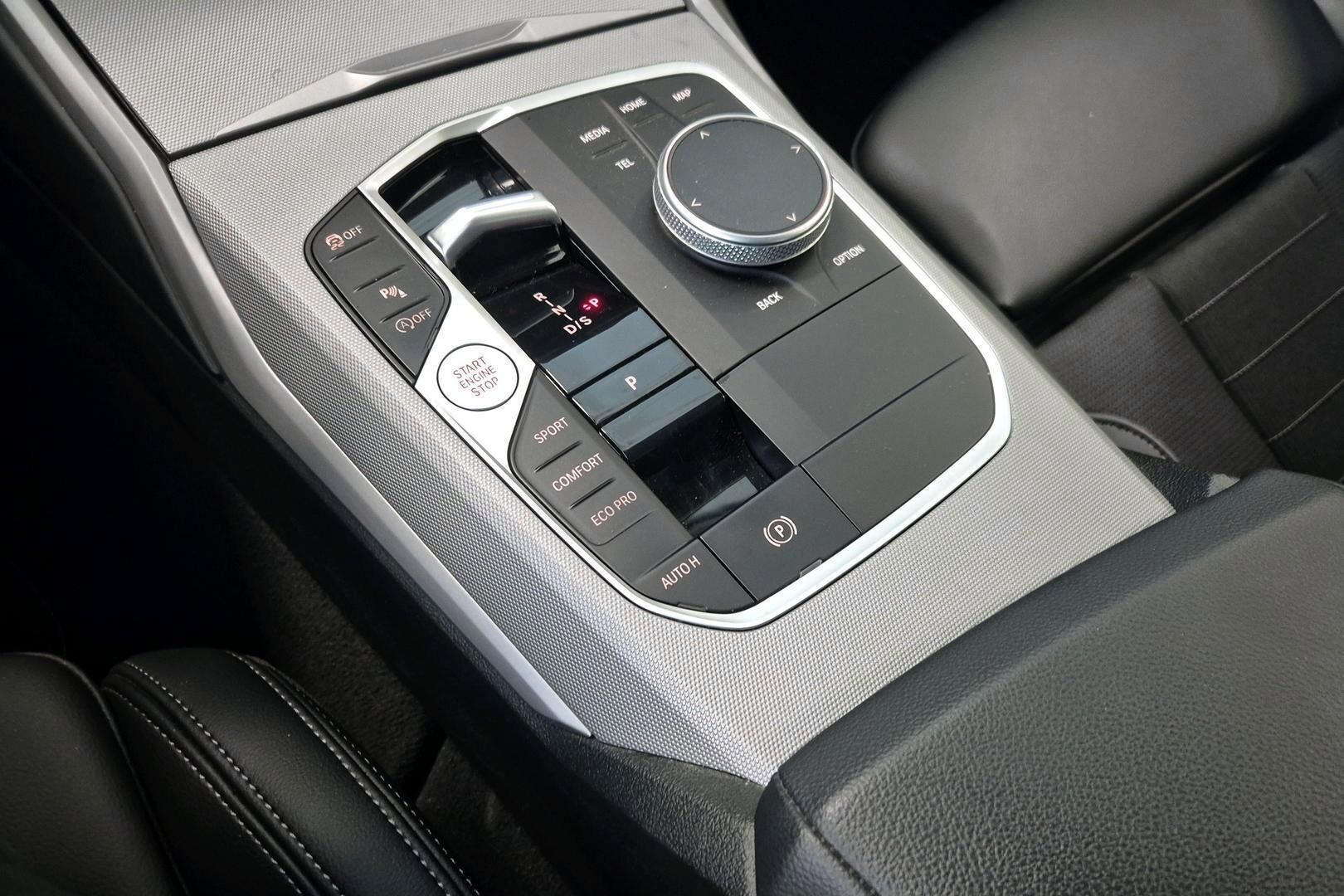 BMW 3-sarja iso kuva 16