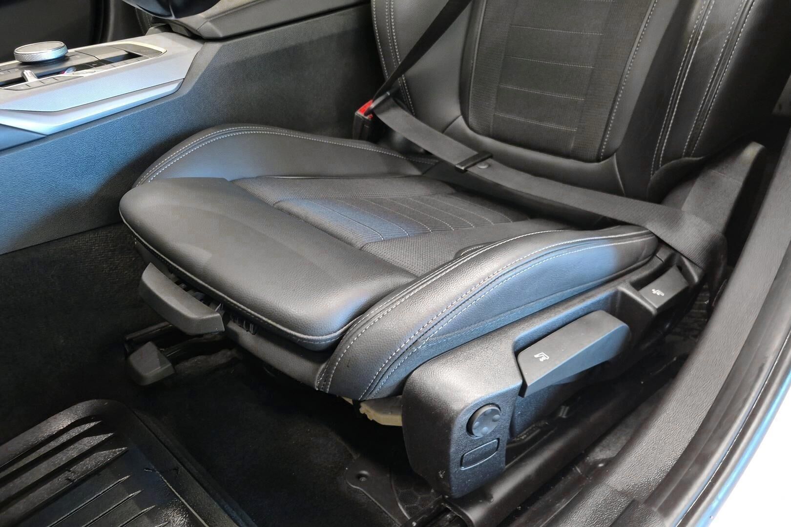 BMW 3-sarja iso kuva 22