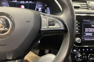 Skoda Superb esikatselu 16