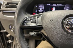 Skoda Superb esikatselu 17
