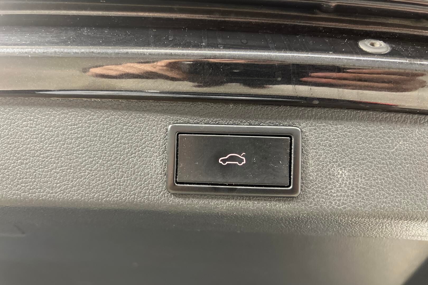 Skoda Superb iso kuva 18