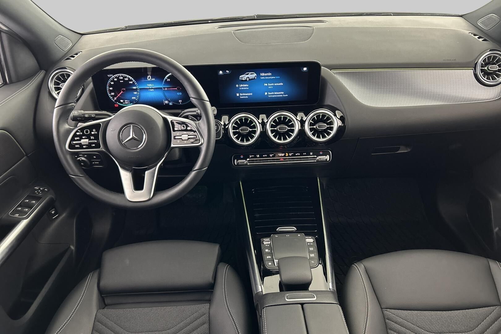 Mercedes-Benz EQA iso kuva 11