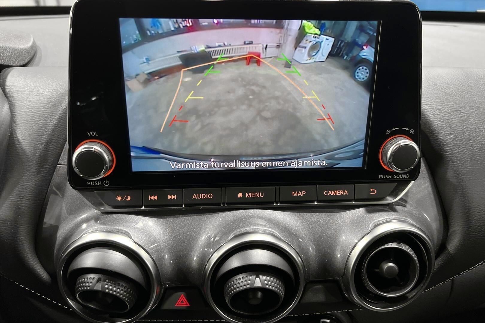 Nissan Juke iso kuva 16