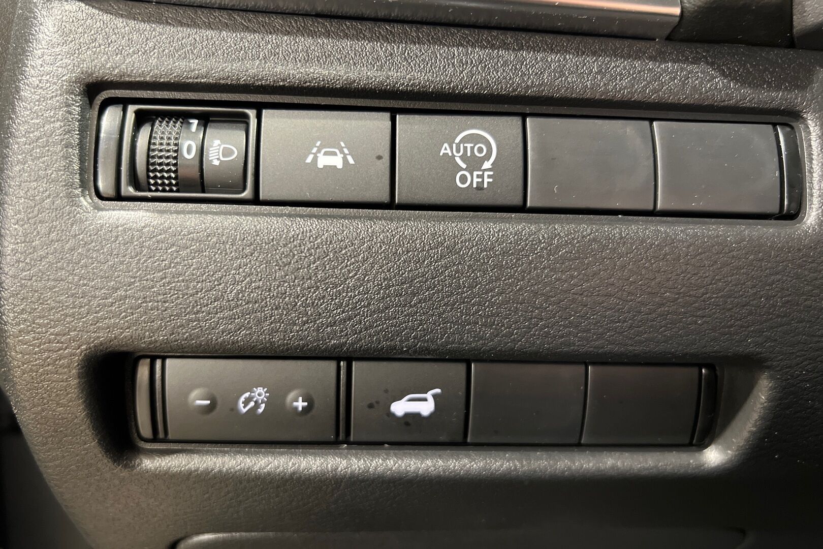 Nissan Qashqai iso kuva 12