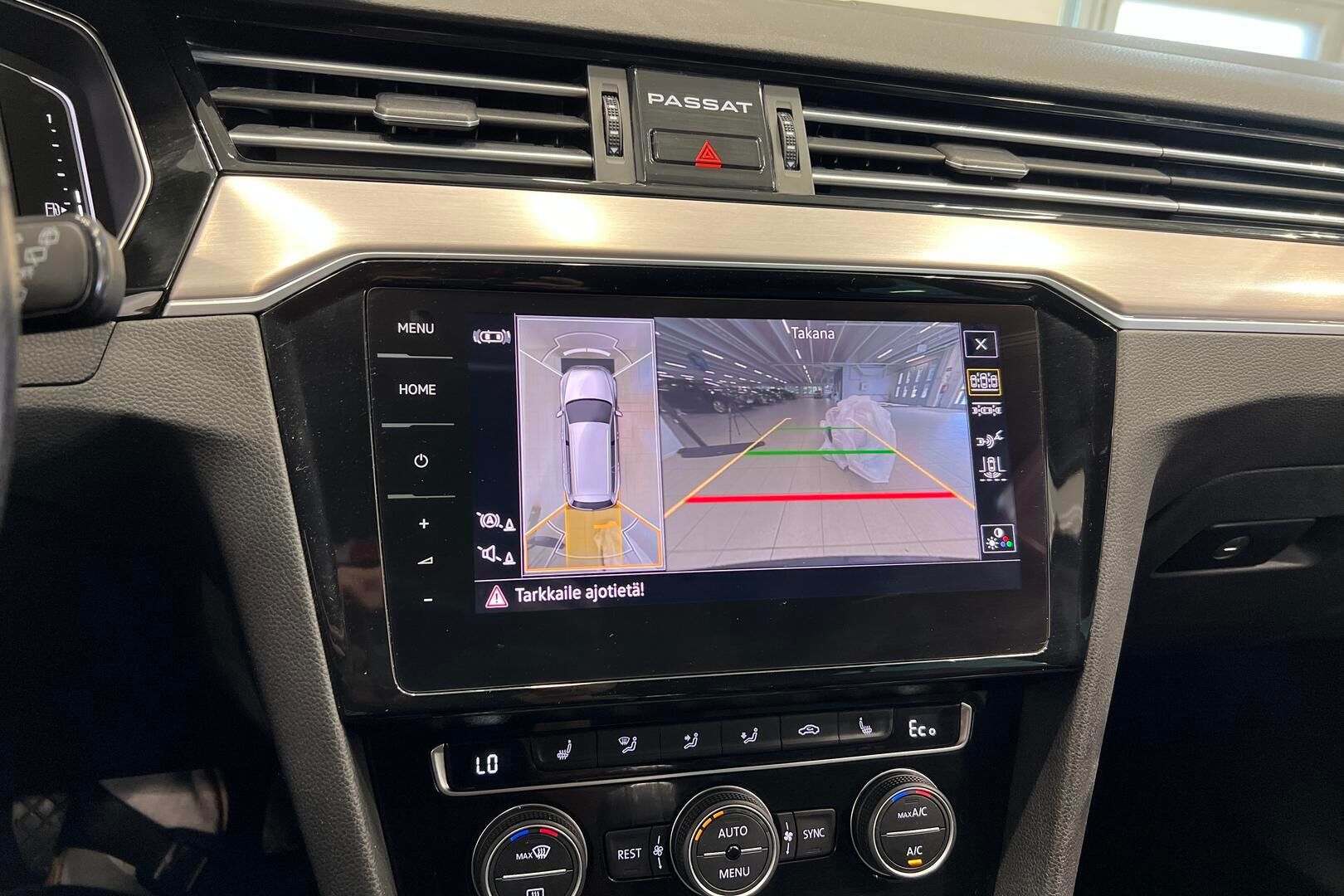 VOLKSWAGEN PASSAT iso kuva 10