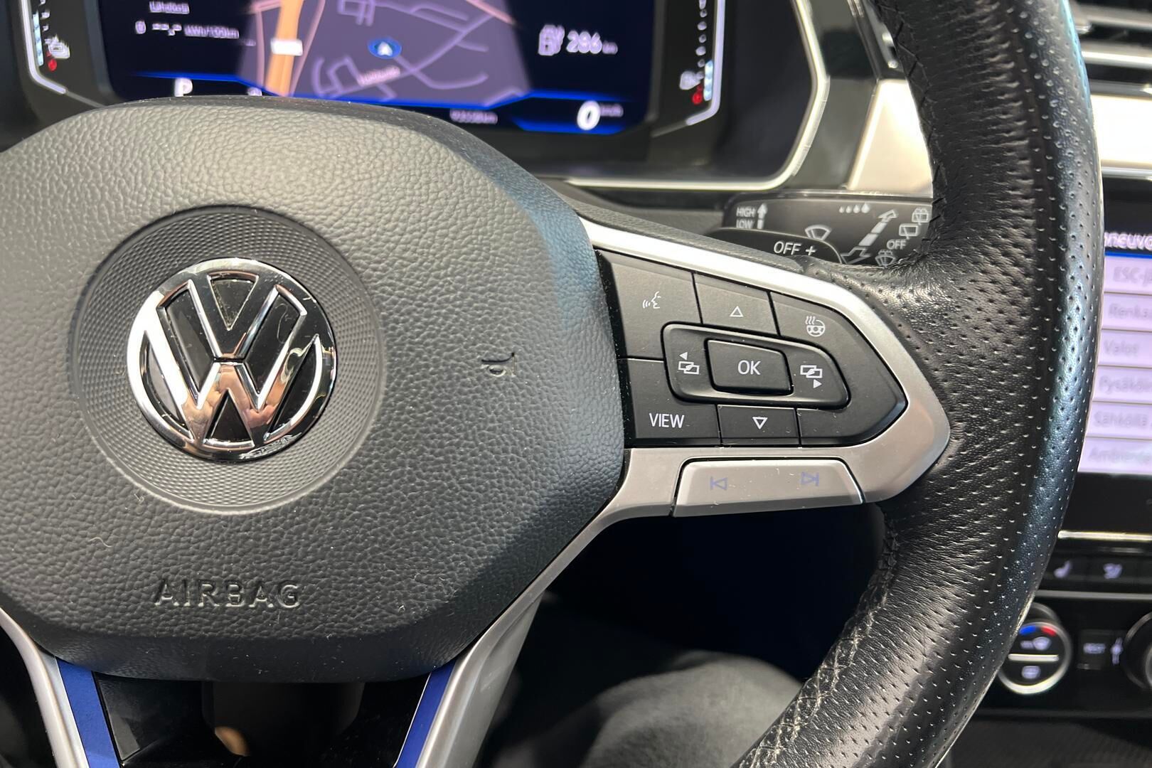 VOLKSWAGEN PASSAT iso kuva 18