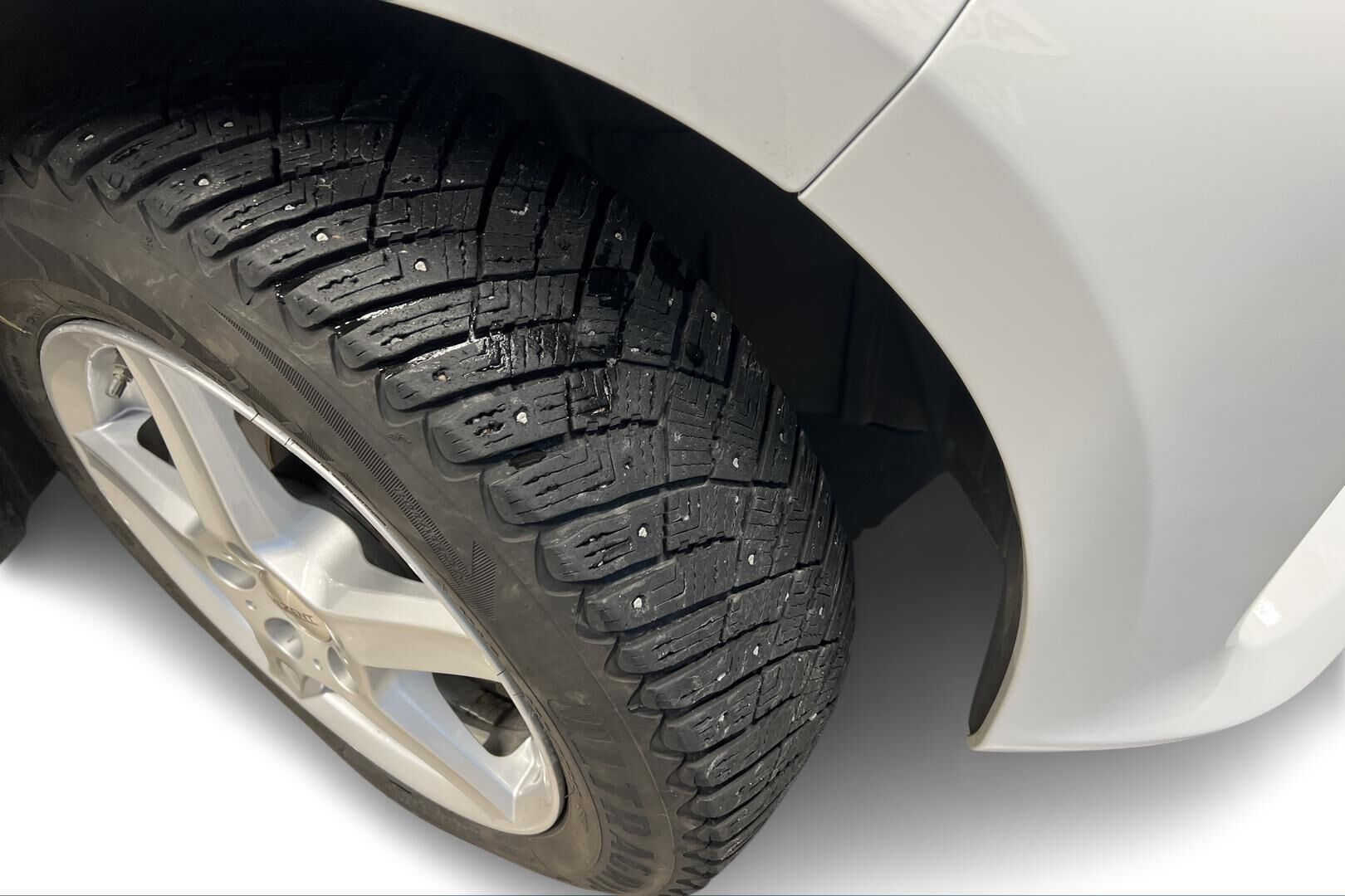 Toyota Yaris iso kuva 12