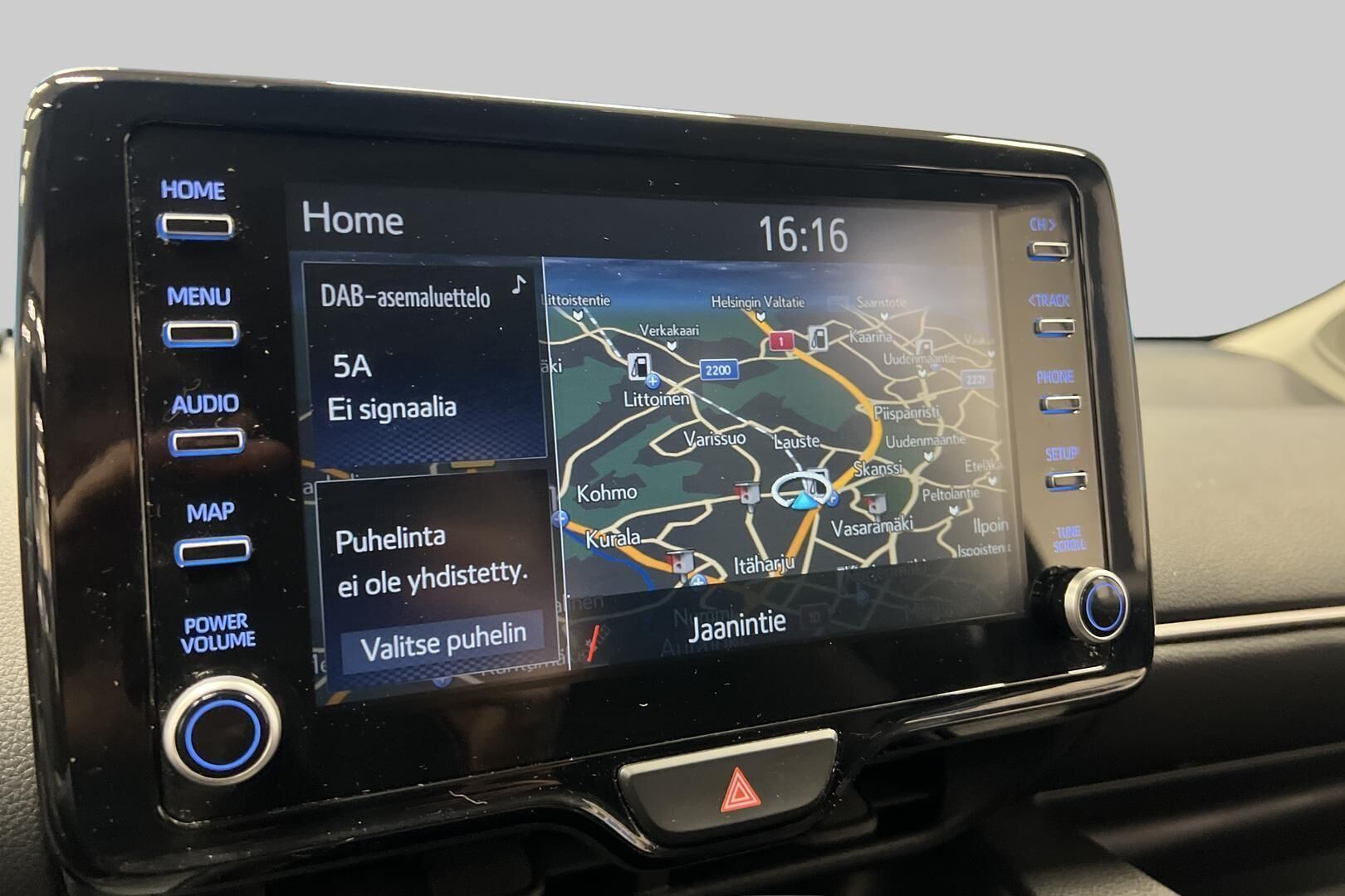 Toyota Yaris iso kuva 22