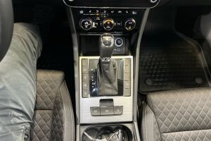 Skoda Superb esikatselu 18