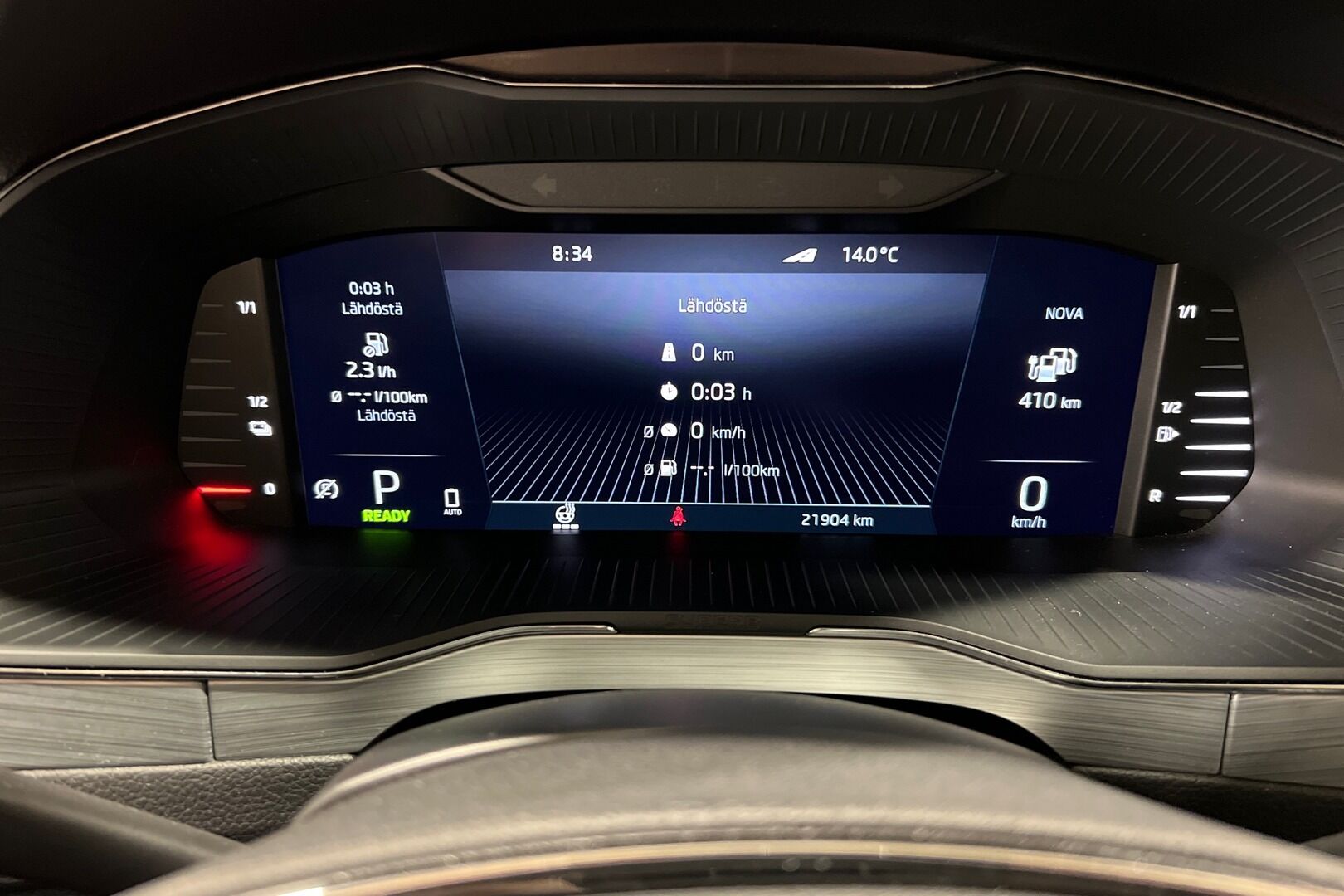 Skoda Superb iso kuva 16