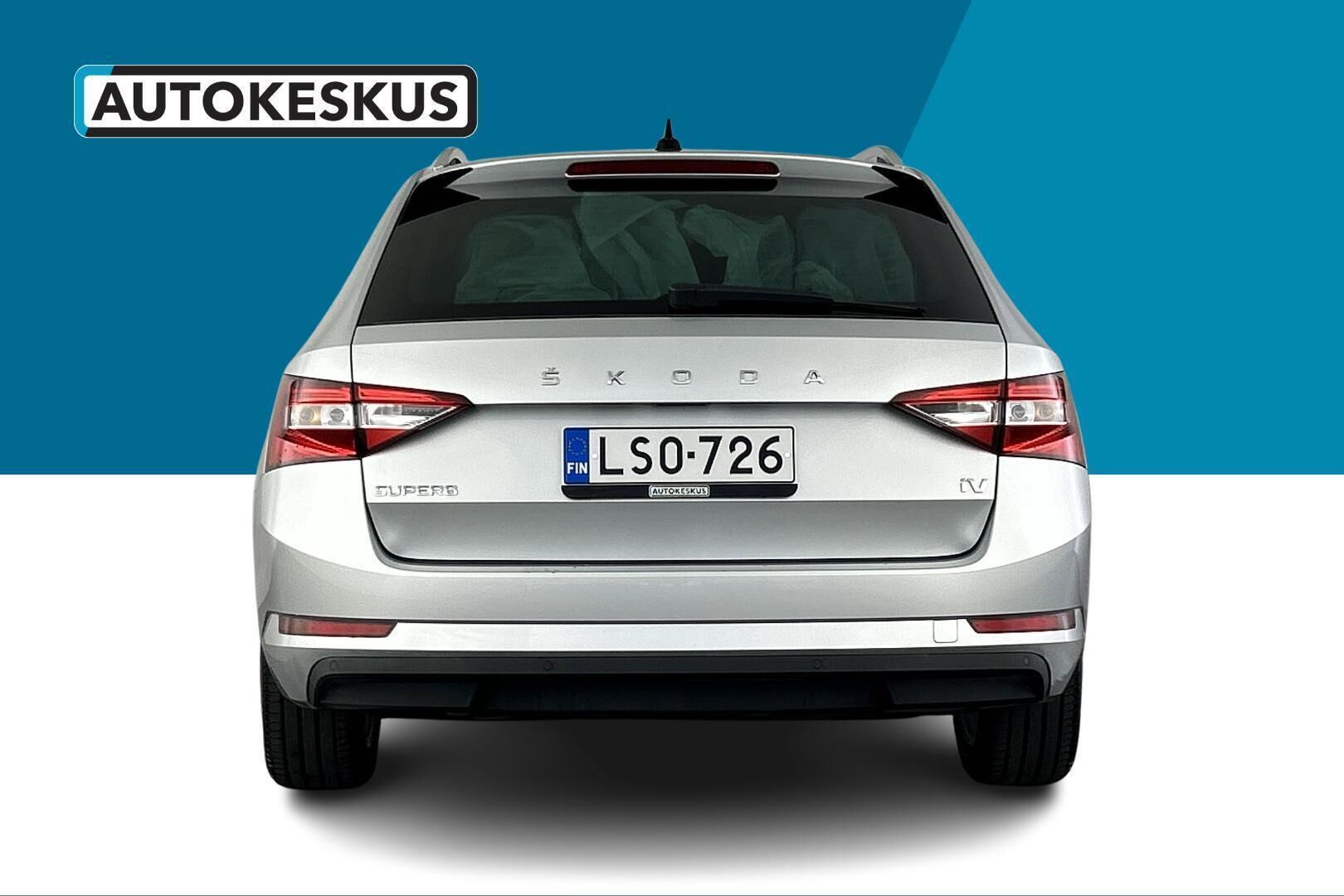 Skoda Superb iso kuva 3
