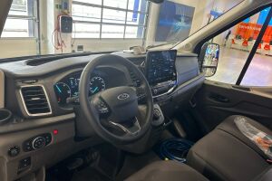 Ford Transit esikatselu 2