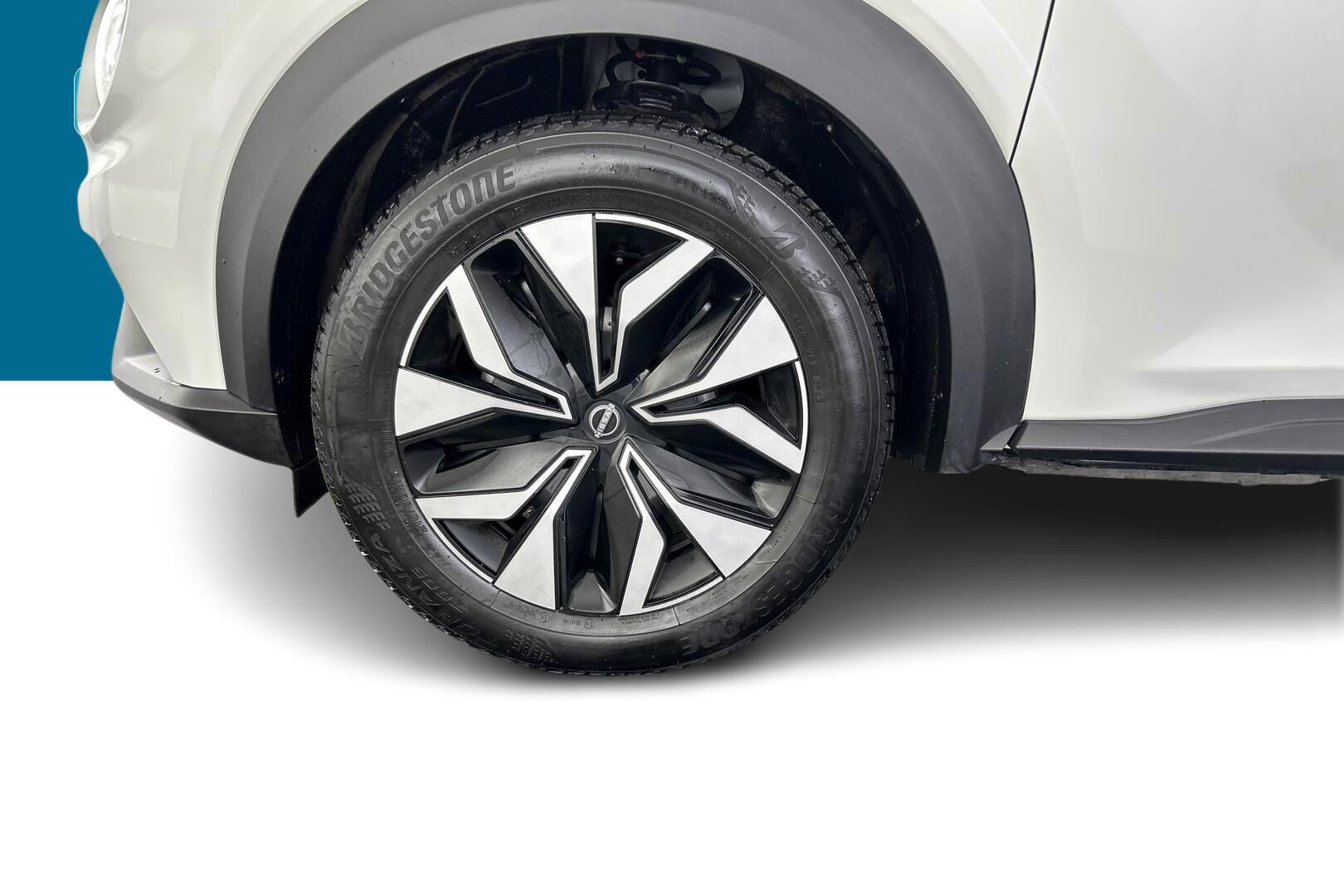 Nissan Juke iso kuva 9