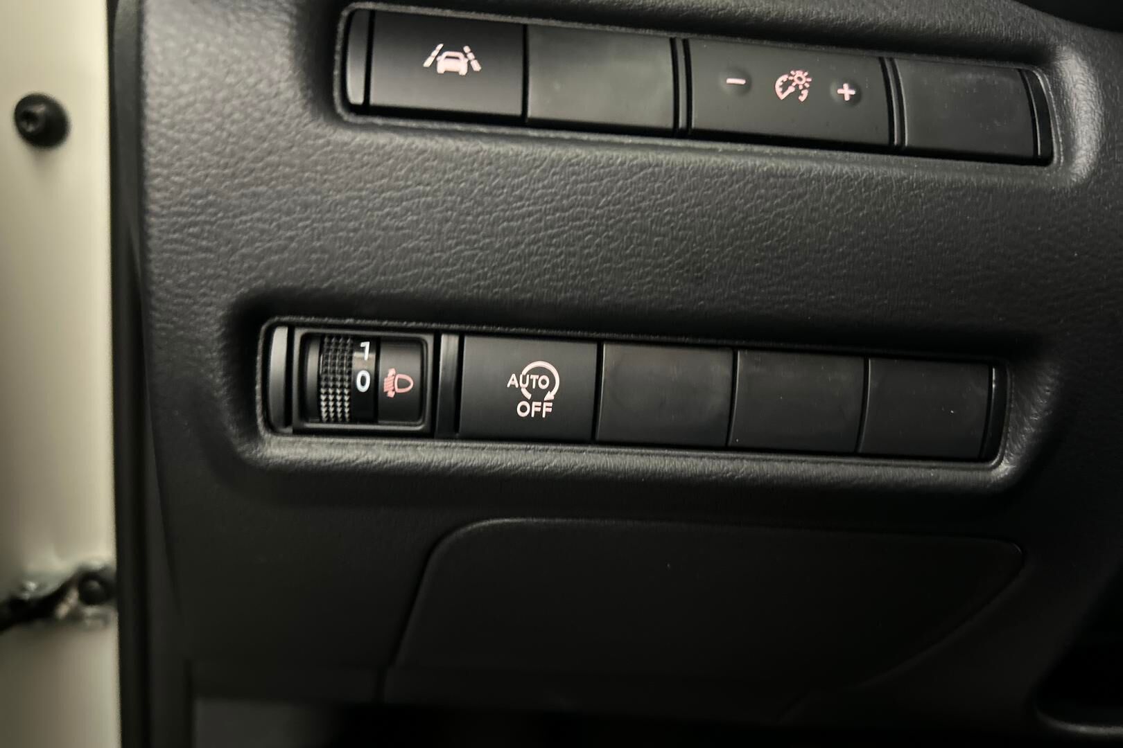 Nissan Juke iso kuva 17
