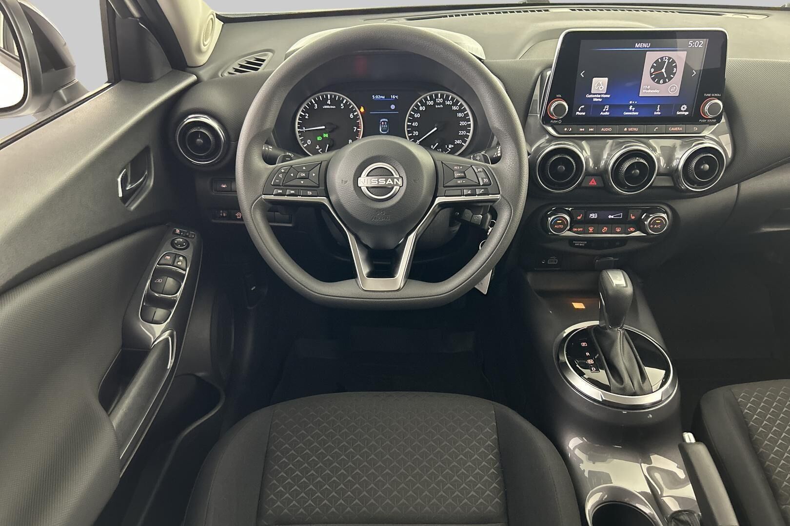 Nissan Juke iso kuva 19
