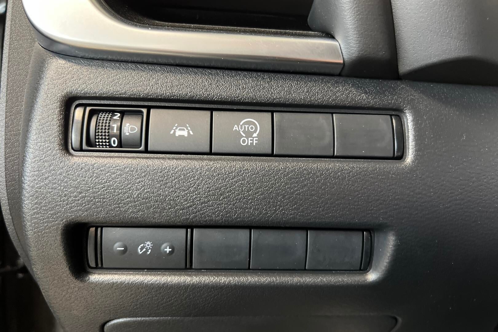 Nissan Qashqai iso kuva 24