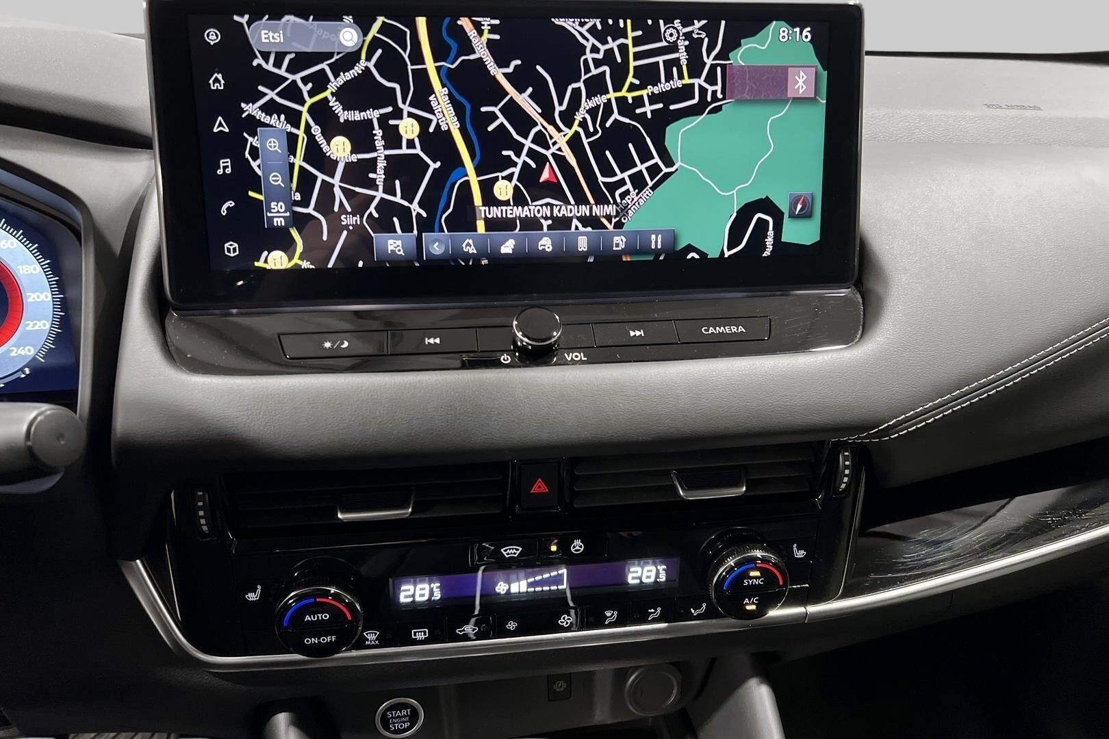 Nissan Qashqai iso kuva 17