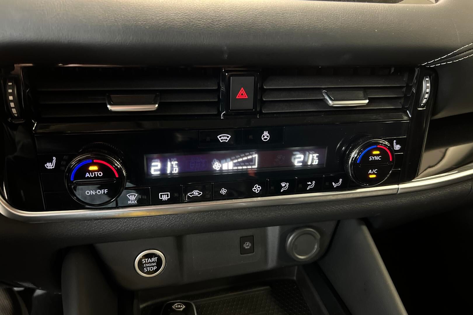 Nissan Qashqai iso kuva 10