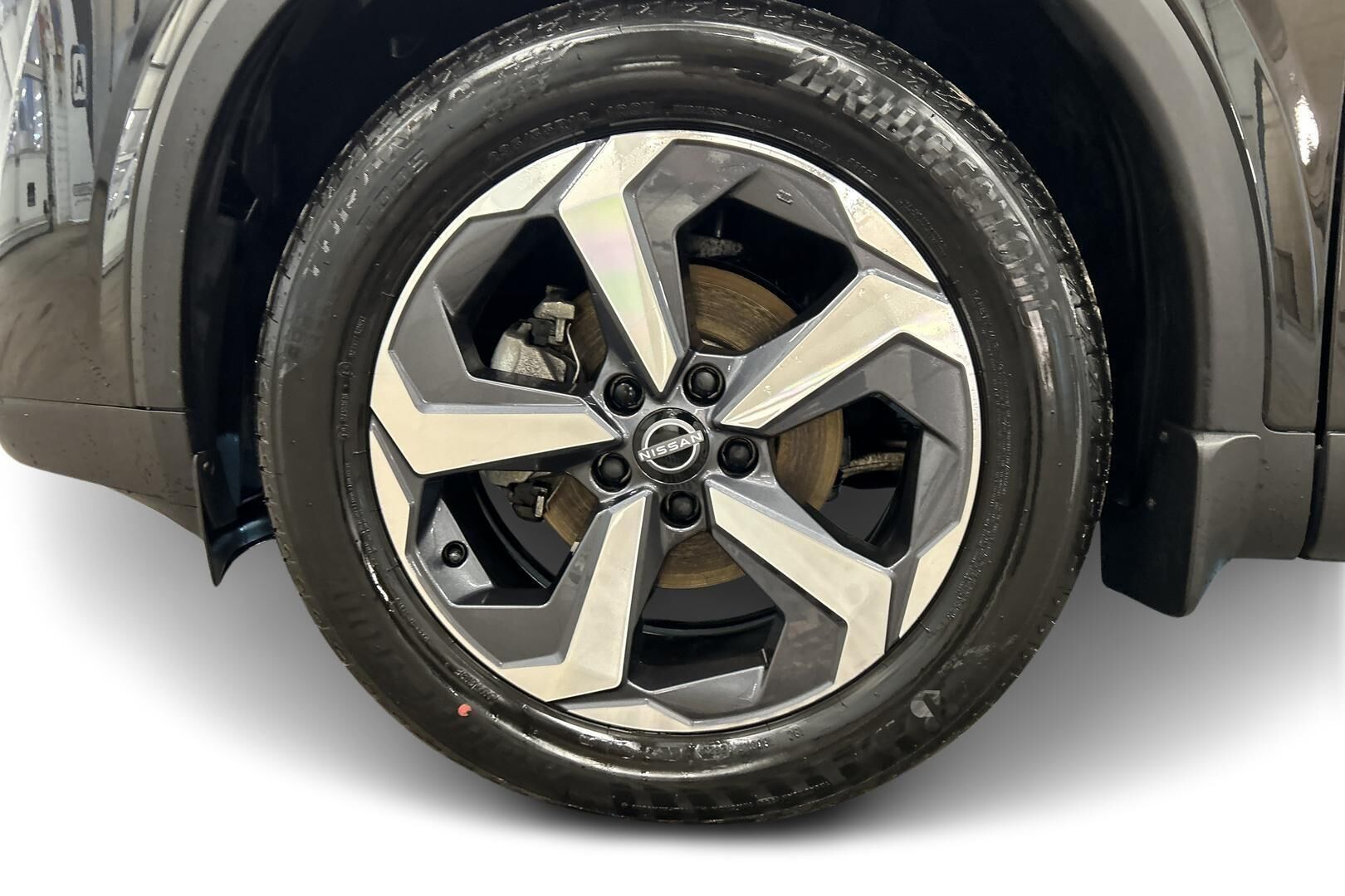Nissan Qashqai iso kuva 7
