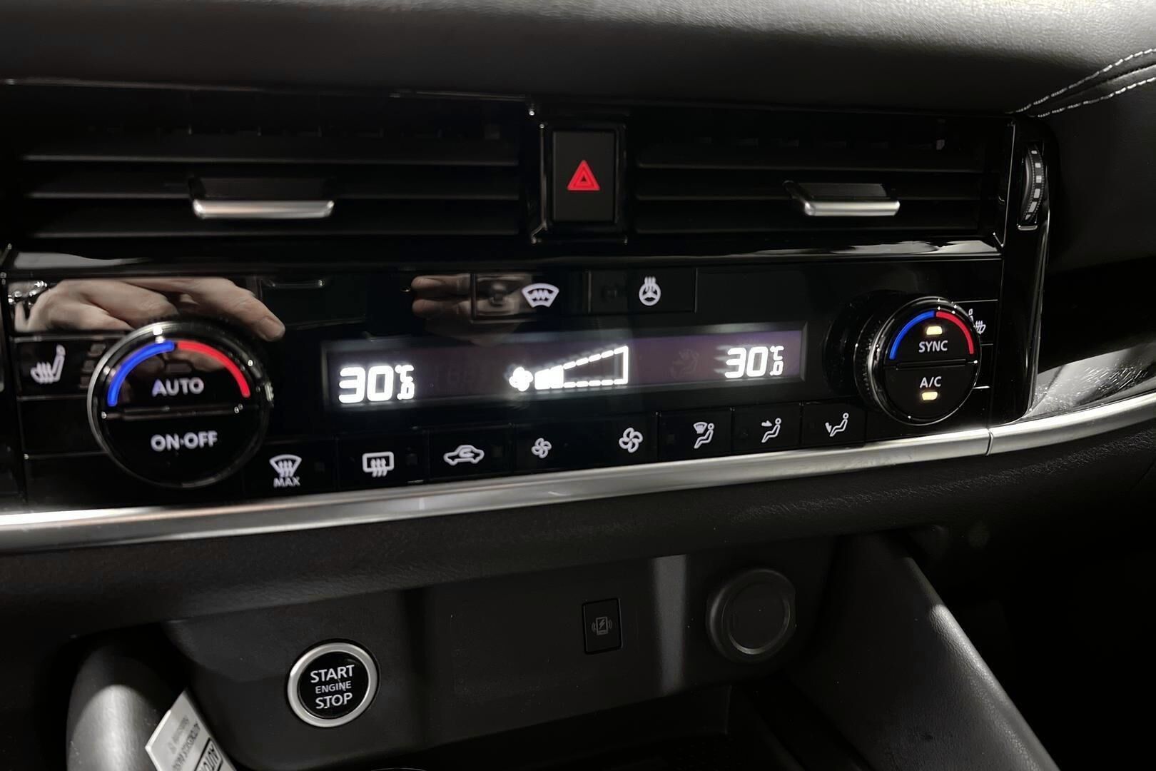 Nissan Qashqai iso kuva 17