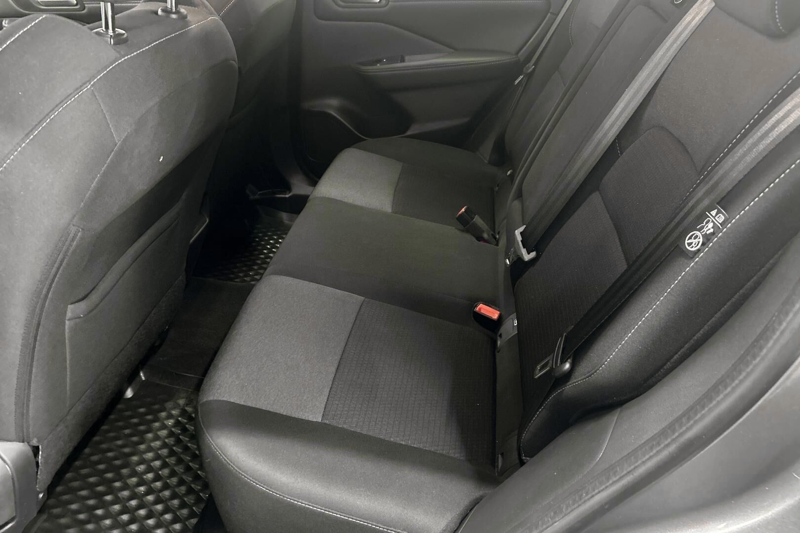 Nissan Qashqai iso kuva 10