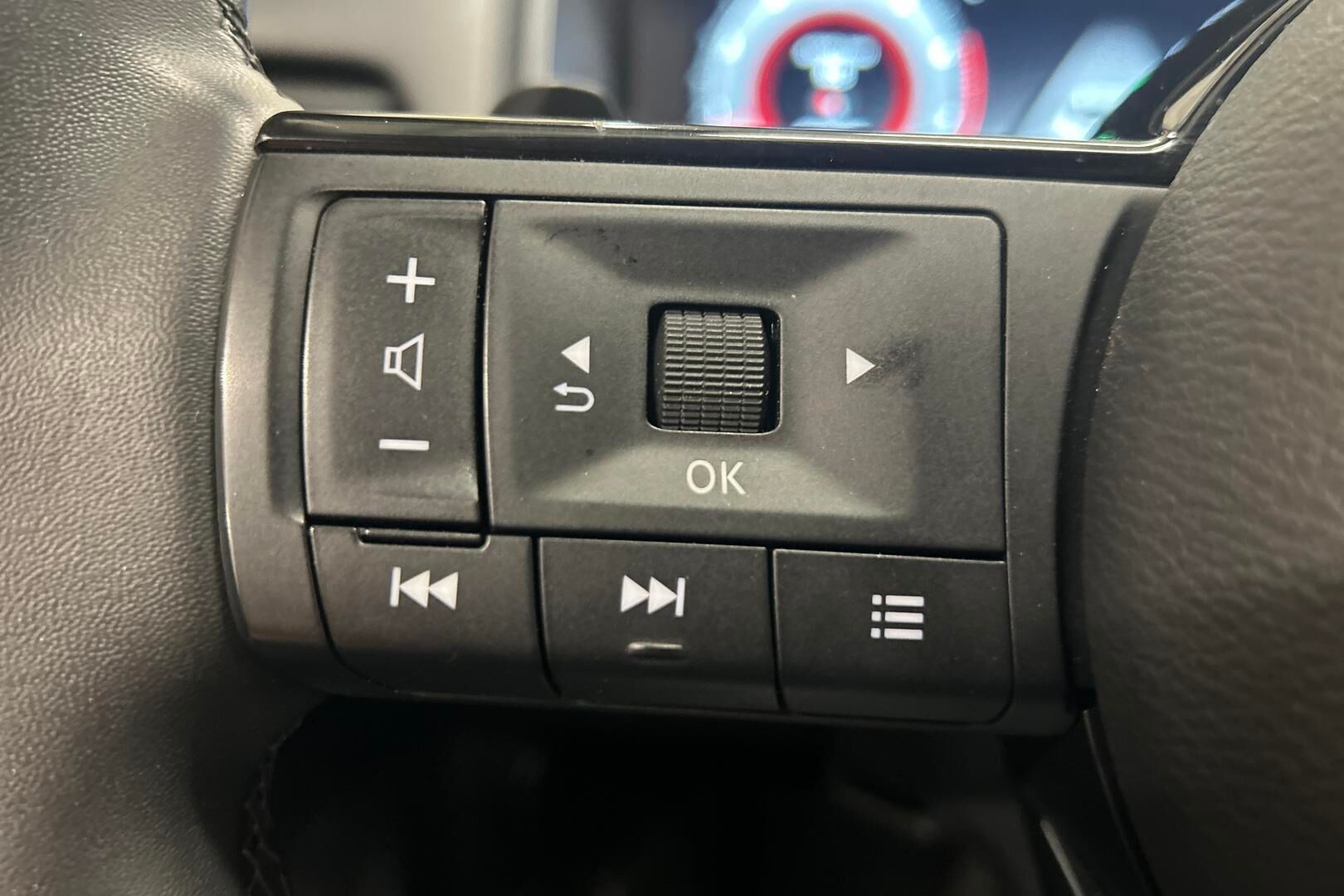 Nissan Qashqai iso kuva 15