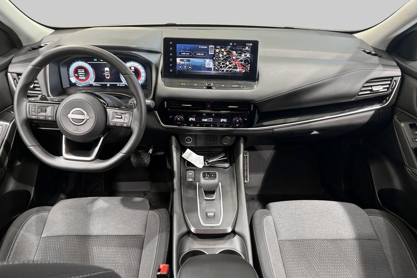 Nissan Qashqai iso kuva 5