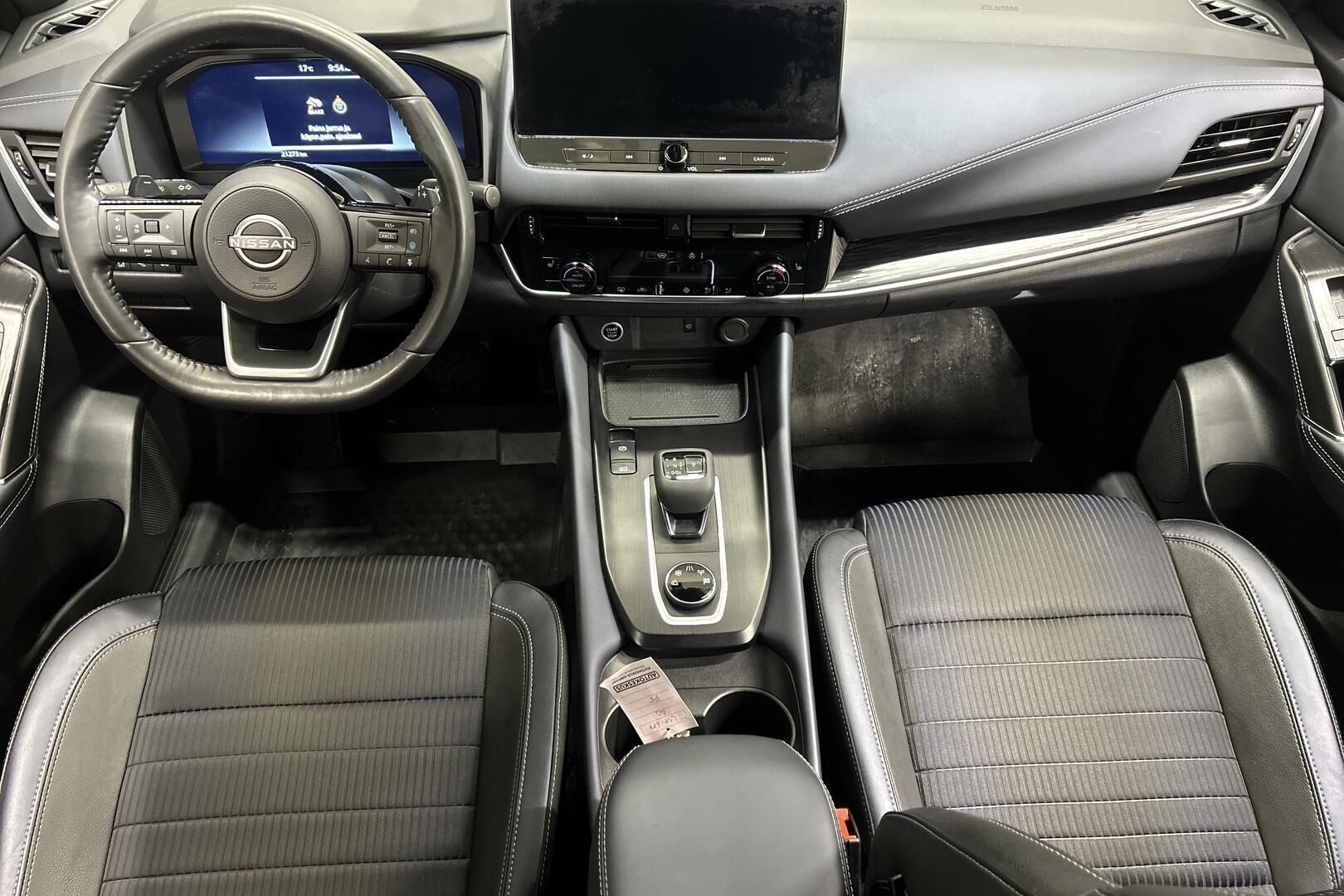 Nissan Qashqai iso kuva 10