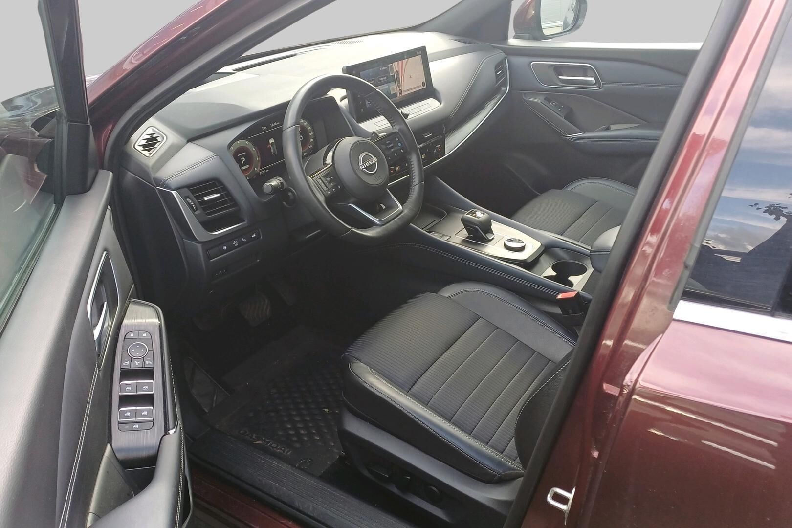 Nissan Qashqai iso kuva 2