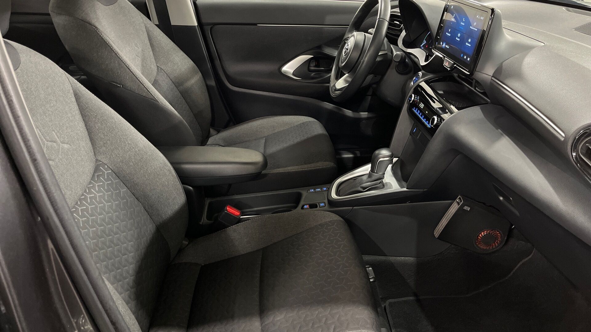 Toyota Yaris Cross iso kuva 16