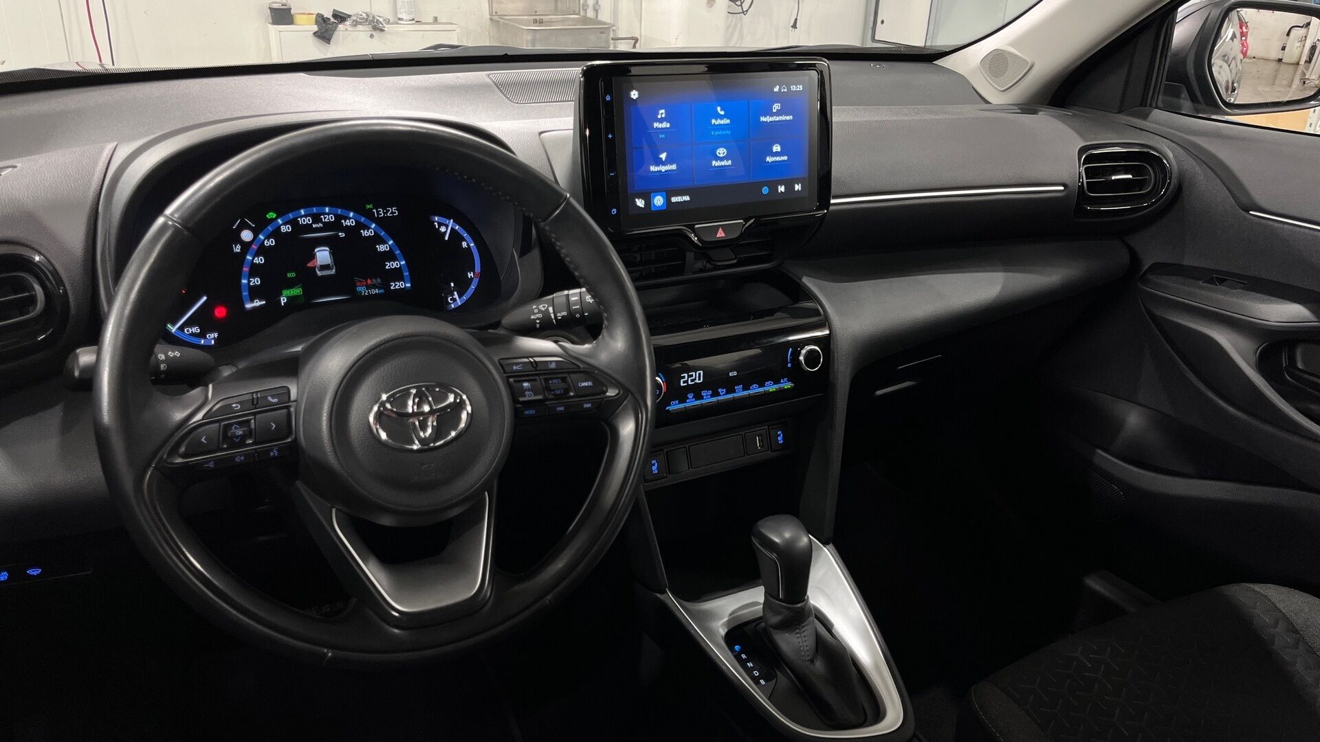 Toyota Yaris Cross iso kuva 9