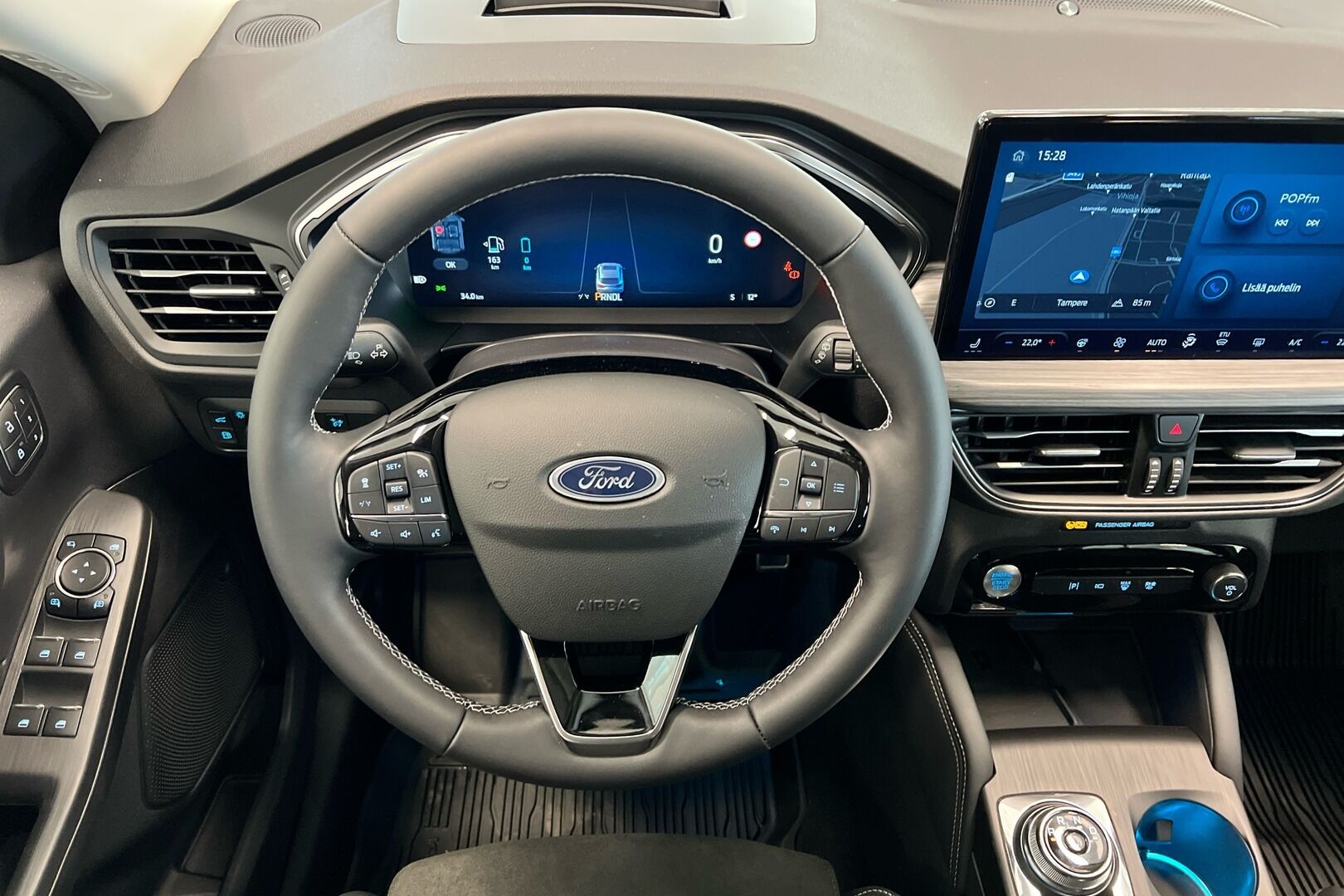 Ford Kuga iso kuva 12