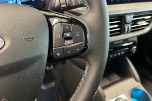 Ford Kuga esikatselu 14