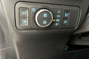 Ford Kuga esikatselu 21