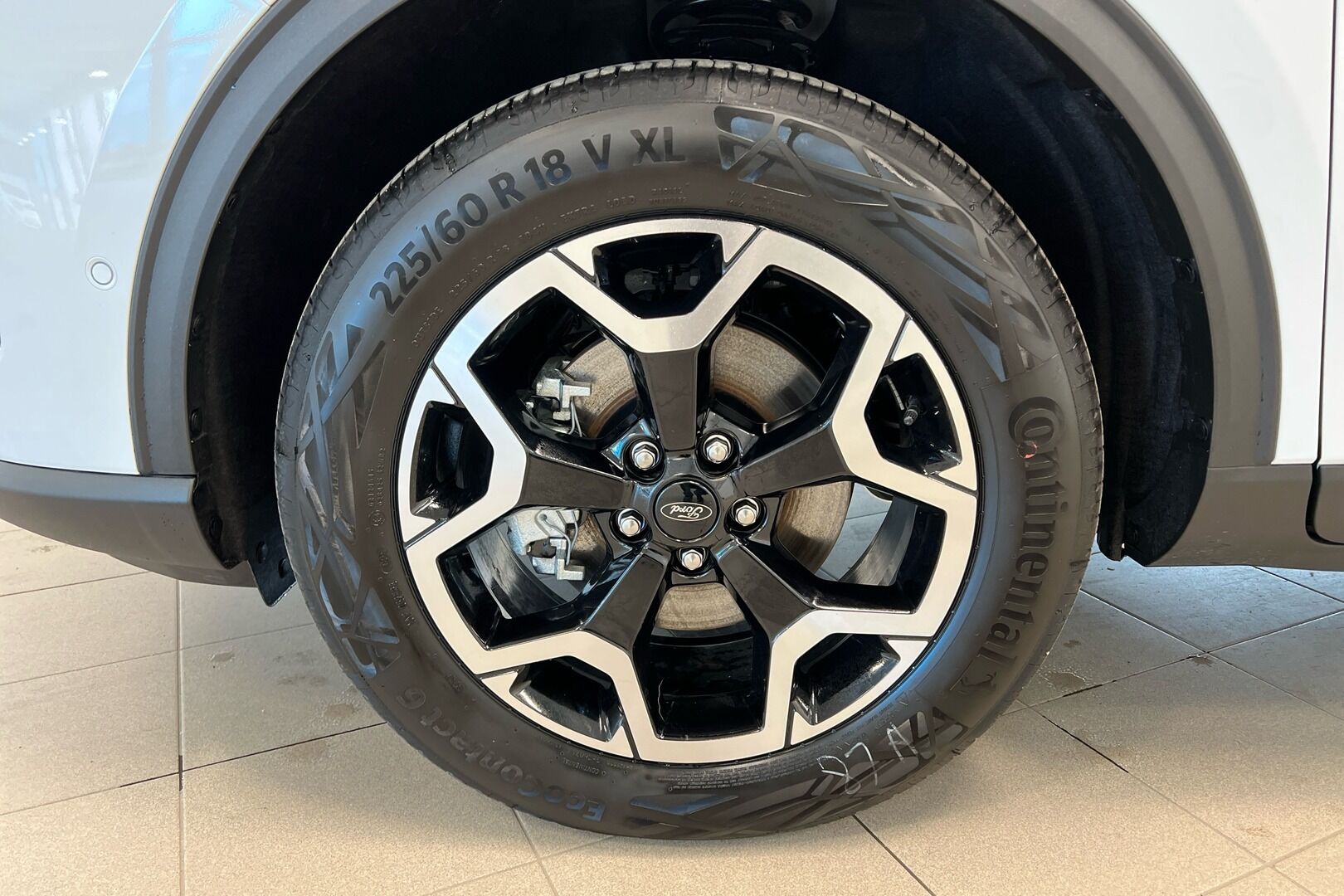 Ford Kuga iso kuva 9