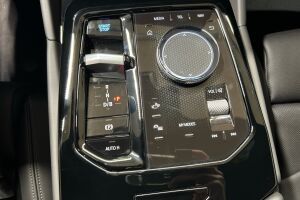 BMW i5 esikatselu 13
