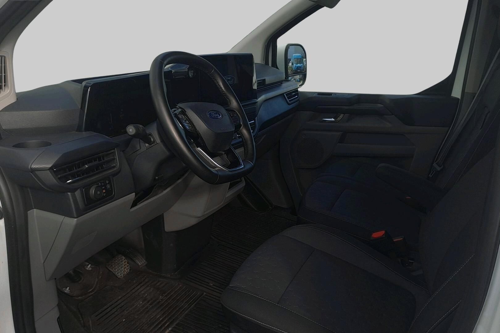 Ford Transit Custom iso kuva 2