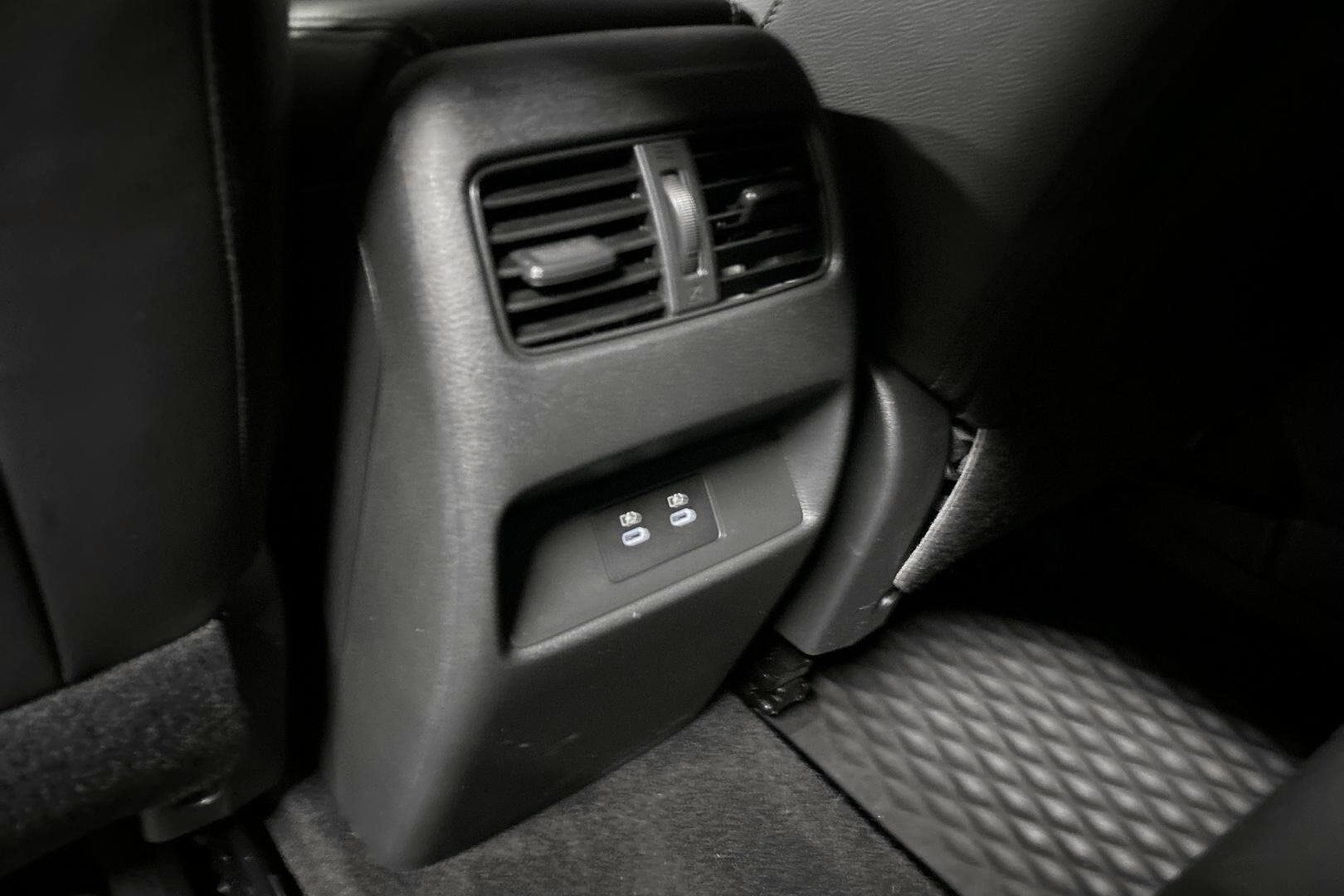 Nissan Qashqai iso kuva 14