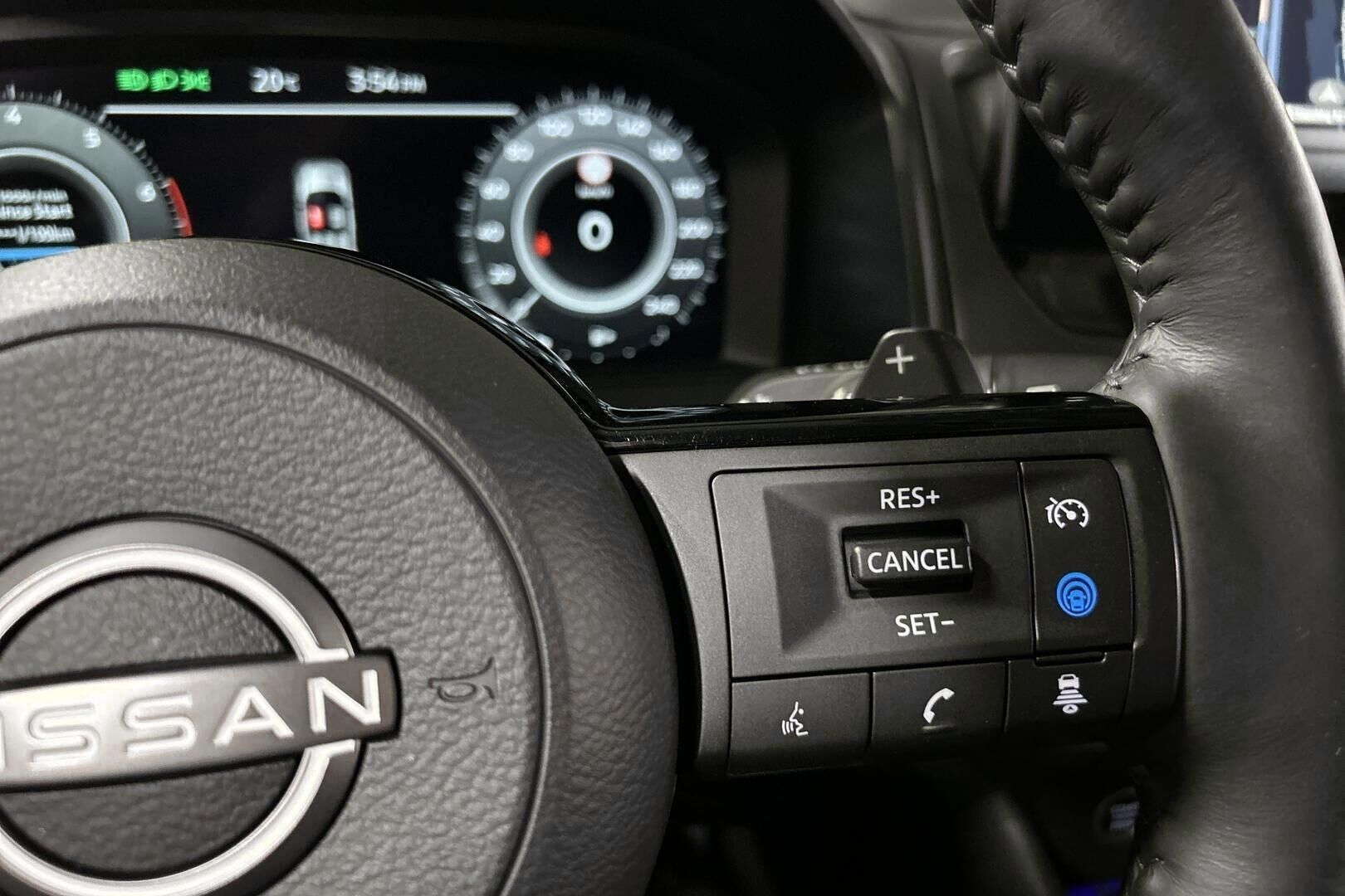 Nissan Qashqai iso kuva 22