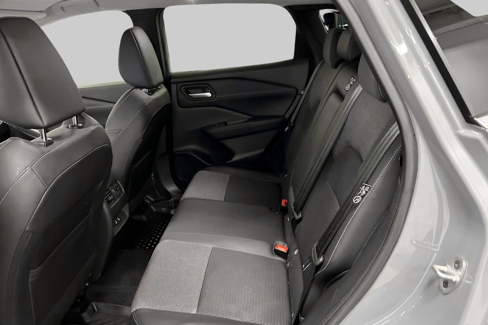 Nissan Qashqai iso kuva 10