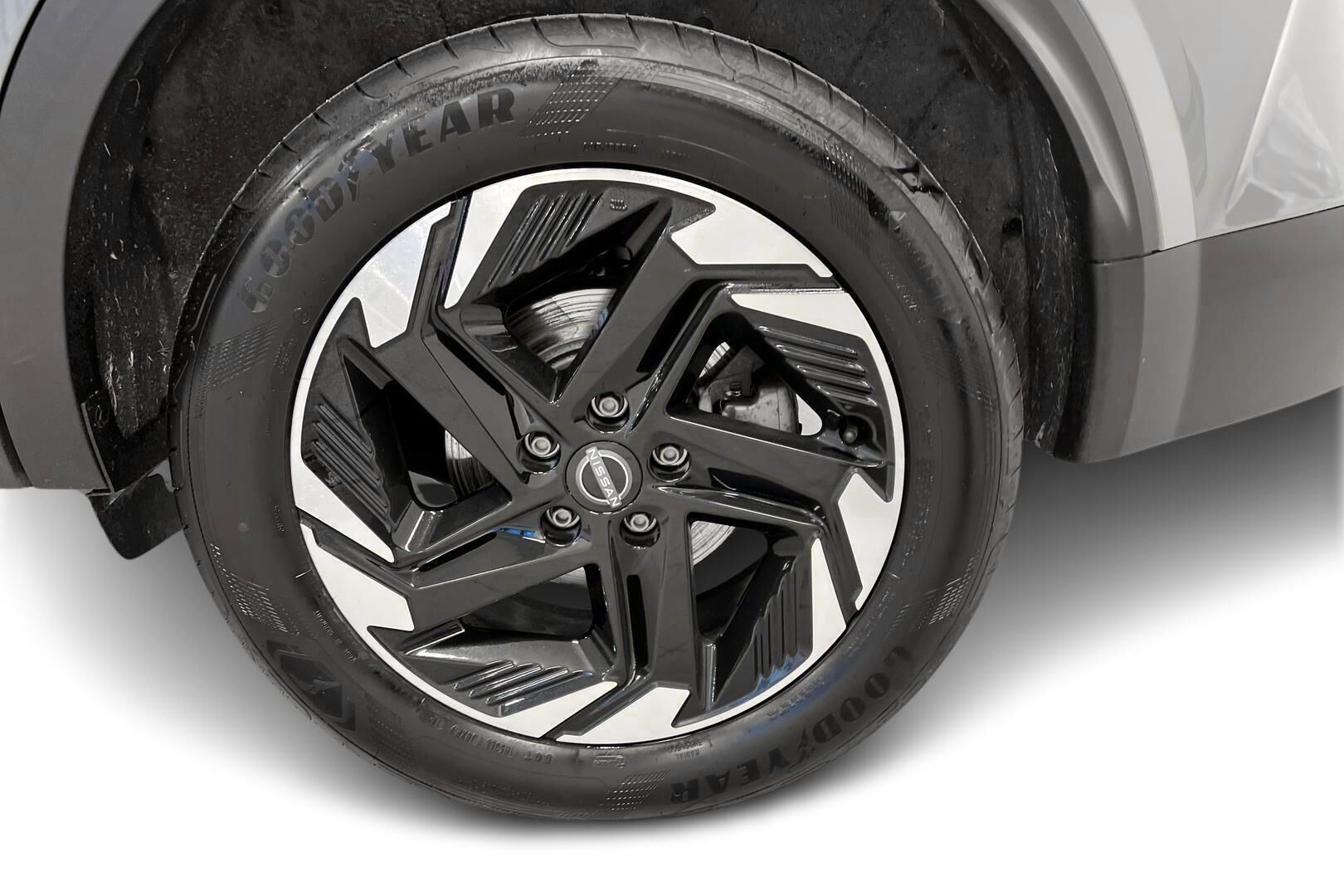 Nissan Qashqai iso kuva 12