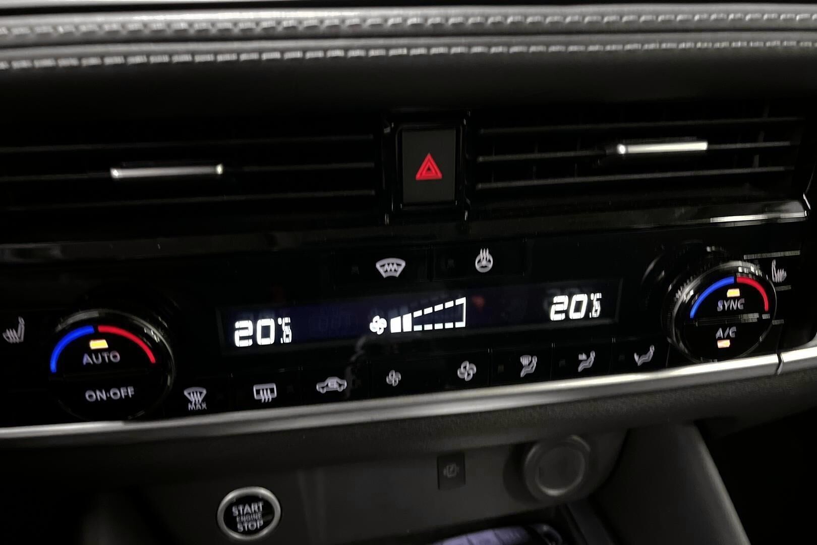 Nissan Qashqai iso kuva 15