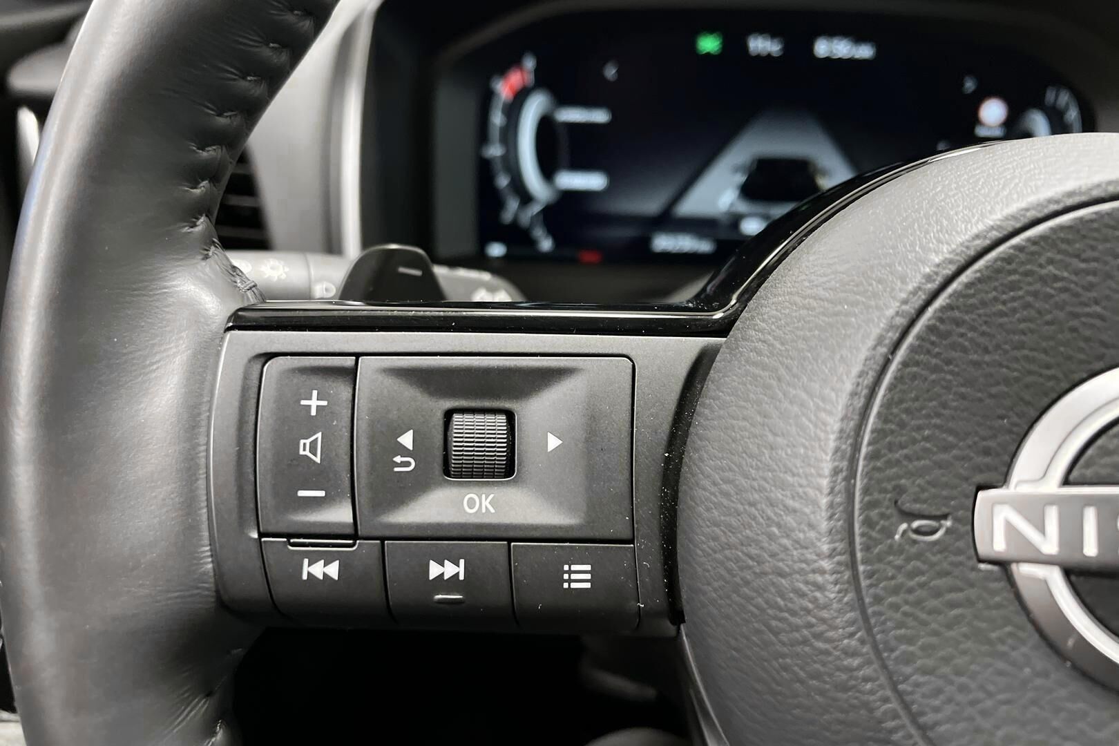 Nissan Qashqai iso kuva 18