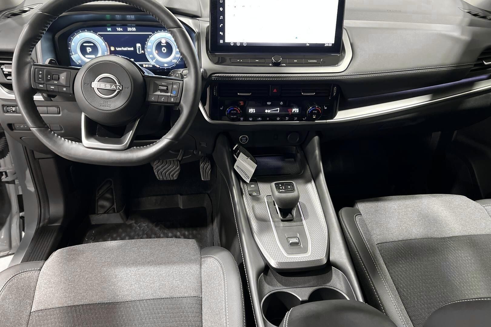Nissan Qashqai iso kuva 10