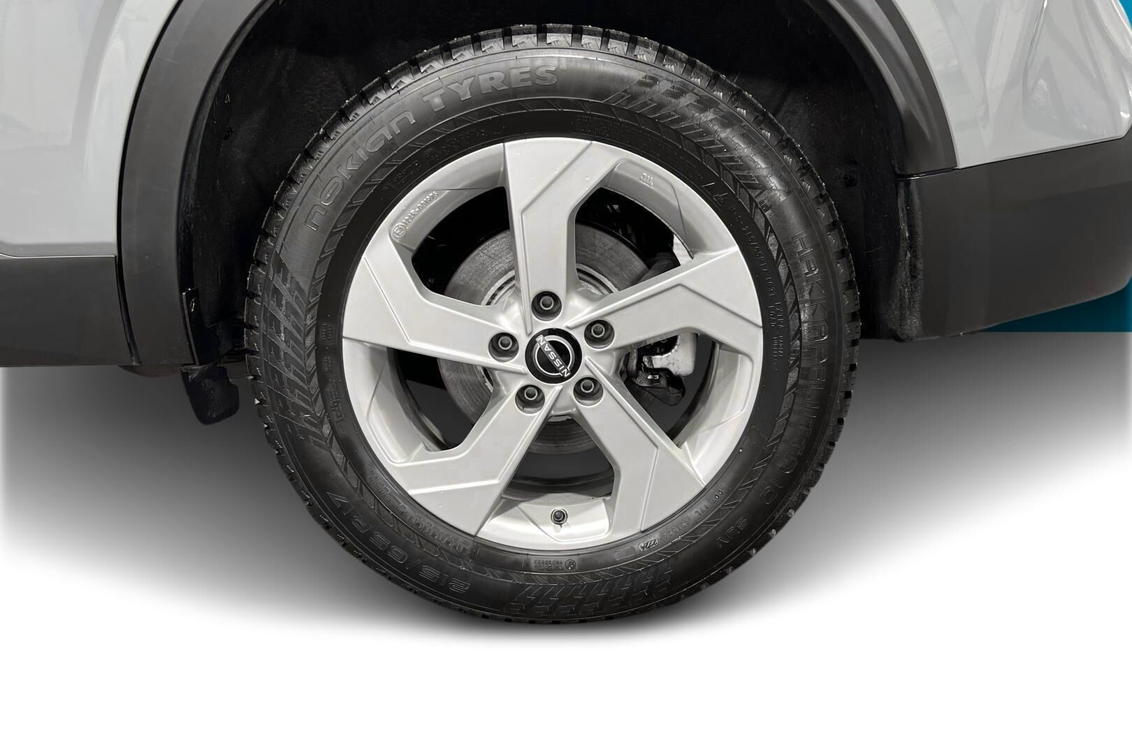 Nissan Qashqai iso kuva 12