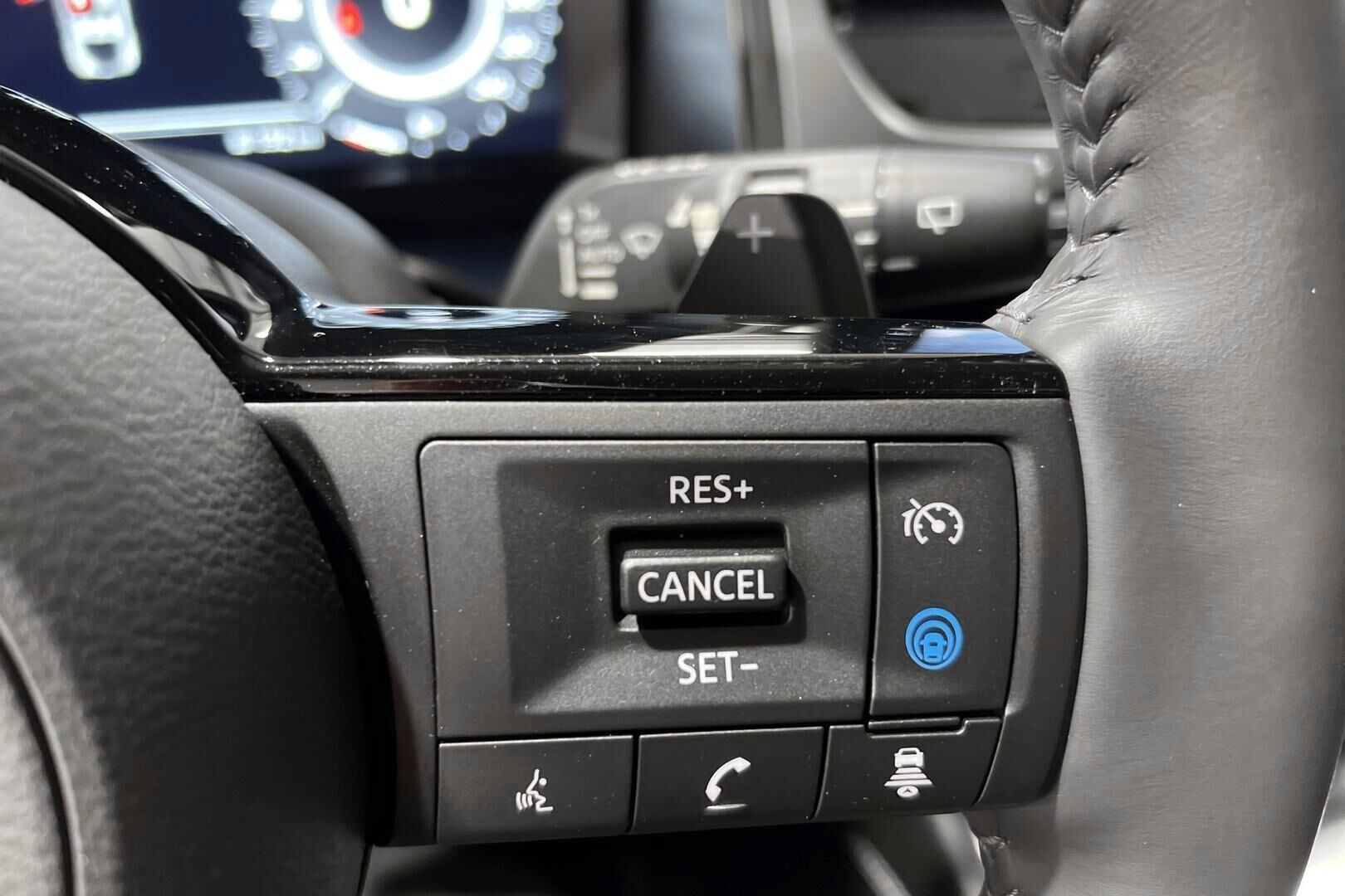 Nissan Qashqai iso kuva 15